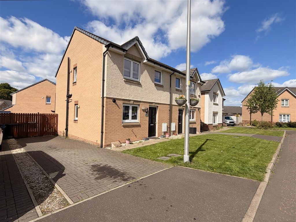 Property photo 1 of 16 External