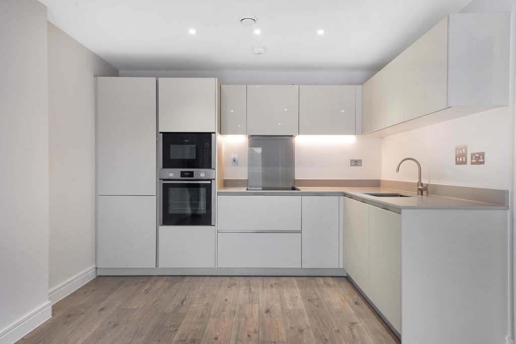 Property photo 2 of 15 Photo 1