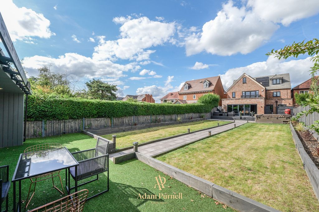 Property photo 2 of 41