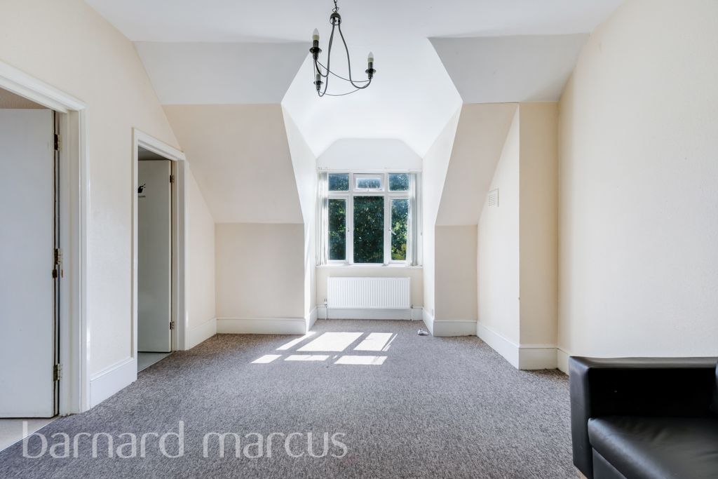 Property photo 1 of 7 View