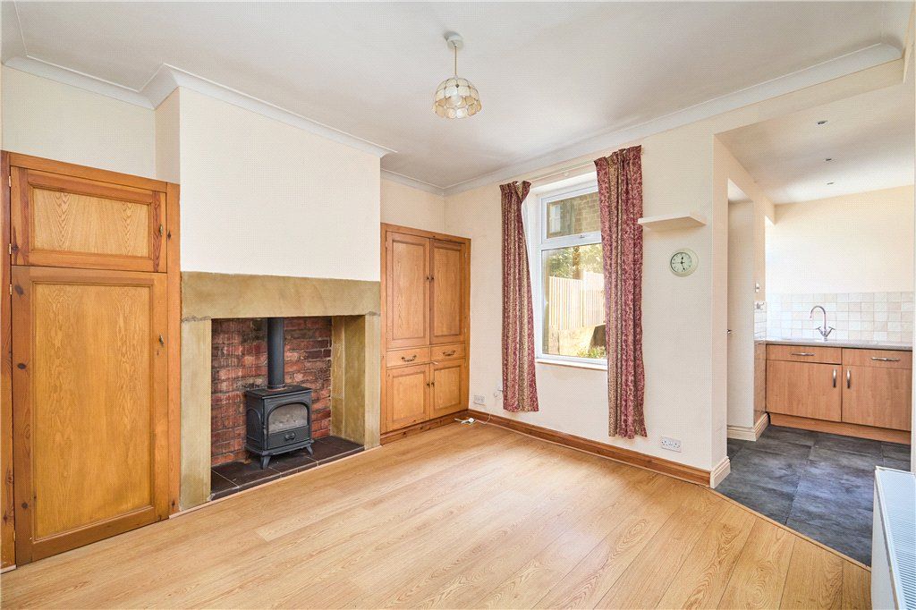 Property photo 2 of 11 Dining Room