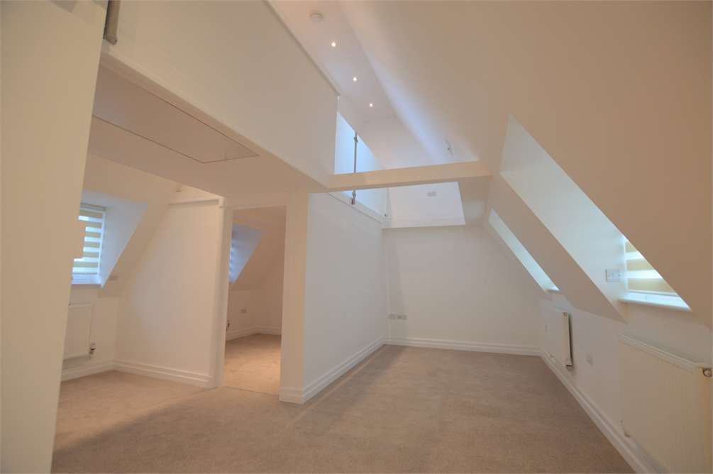 Property photo 2 of 8