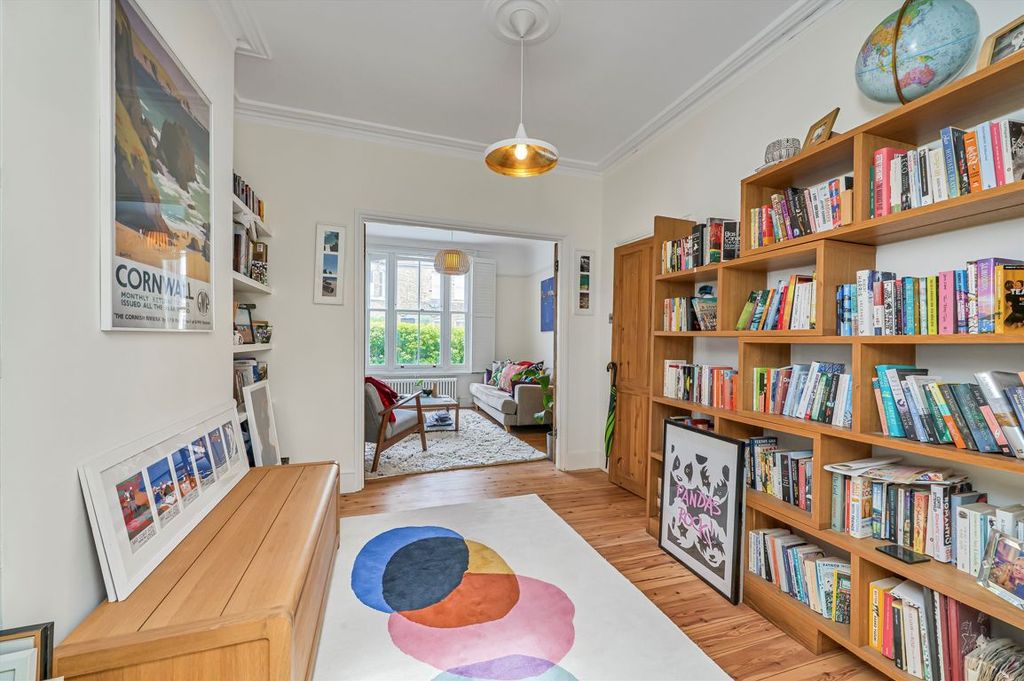 Property photo 2 of 12