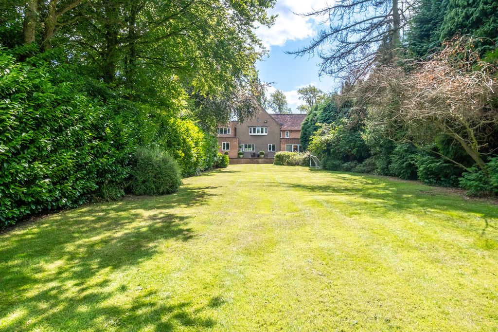 Property photo 2 of 62