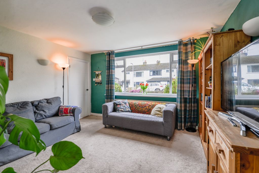 Property photo 2 of 26 Lounge