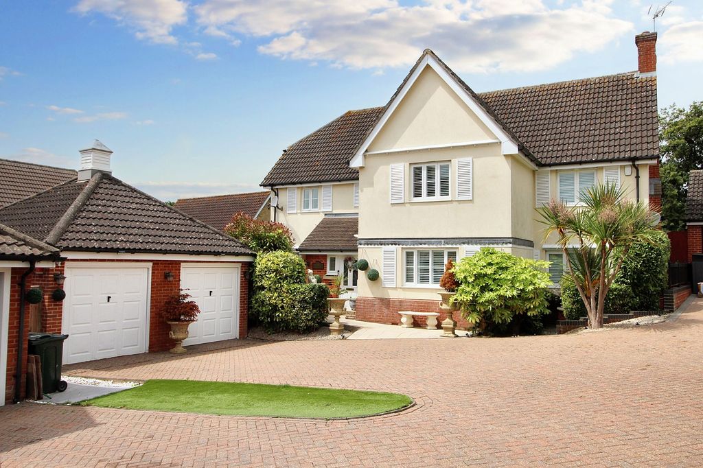 Property photo 1 of 34