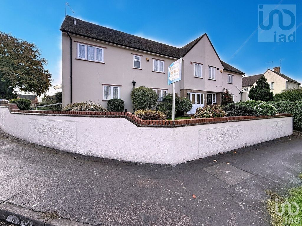 Property photo 1 of 28