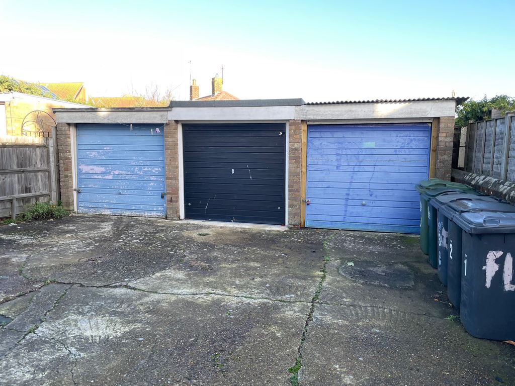 Property photo 1 of 1