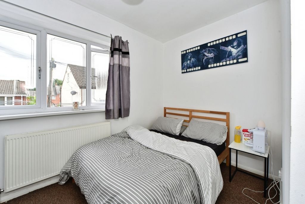 Property photo 3 of 13 Pbox-Img.Jpg
