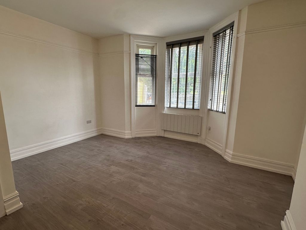 Property photo 2 of 4 Img_1764
