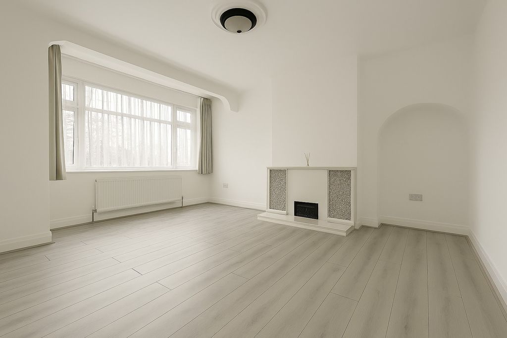 Property photo 3 of 16 Lounge