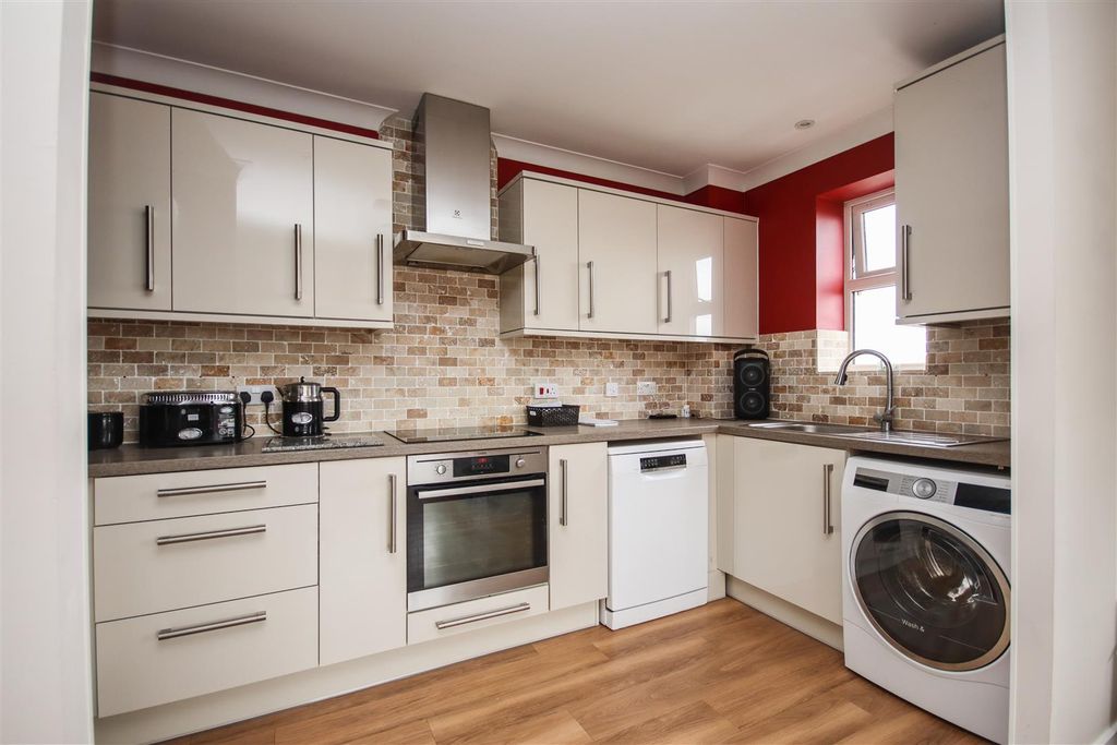 Property photo 3 of 10 Img_4328.Jpg