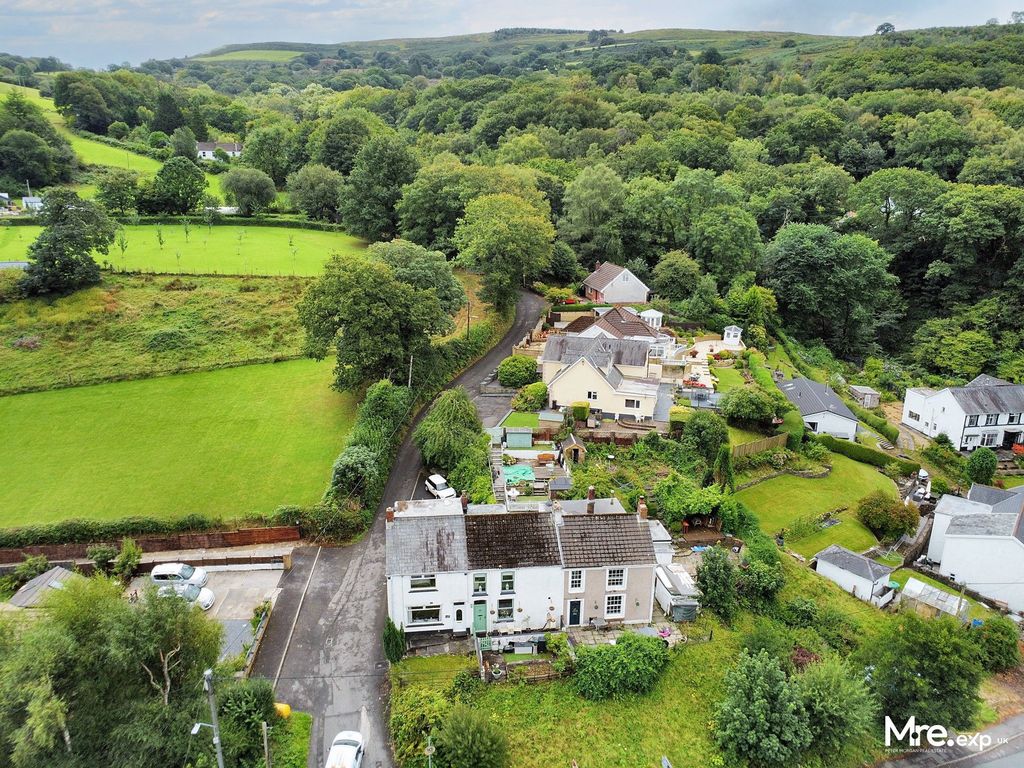 Property photo 1 of 31