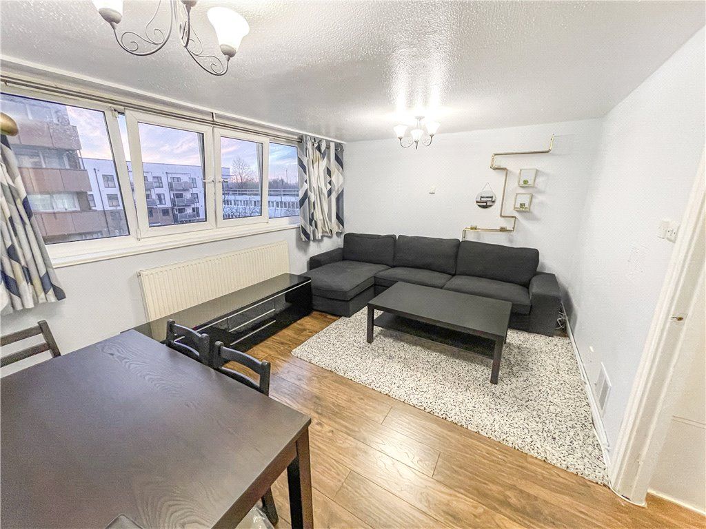 Property photo 2 of 7 Living Room