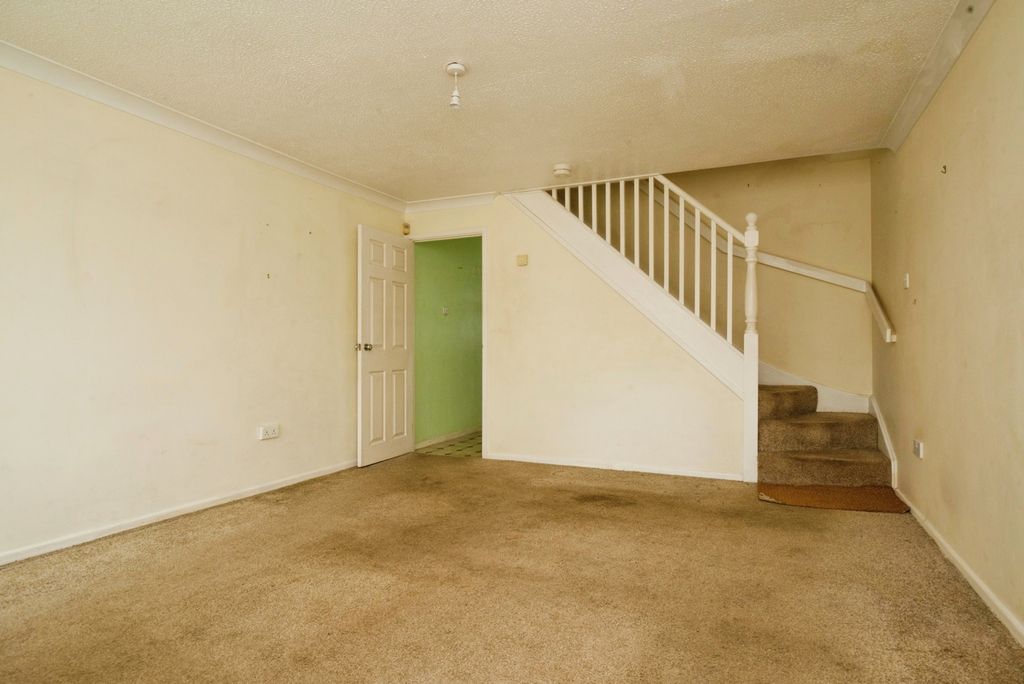 Property photo 3 of 18 Pbox-Img.Jpg