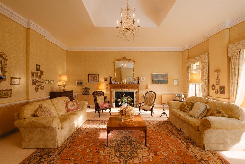 Property photo 3 of 27 Photo 36