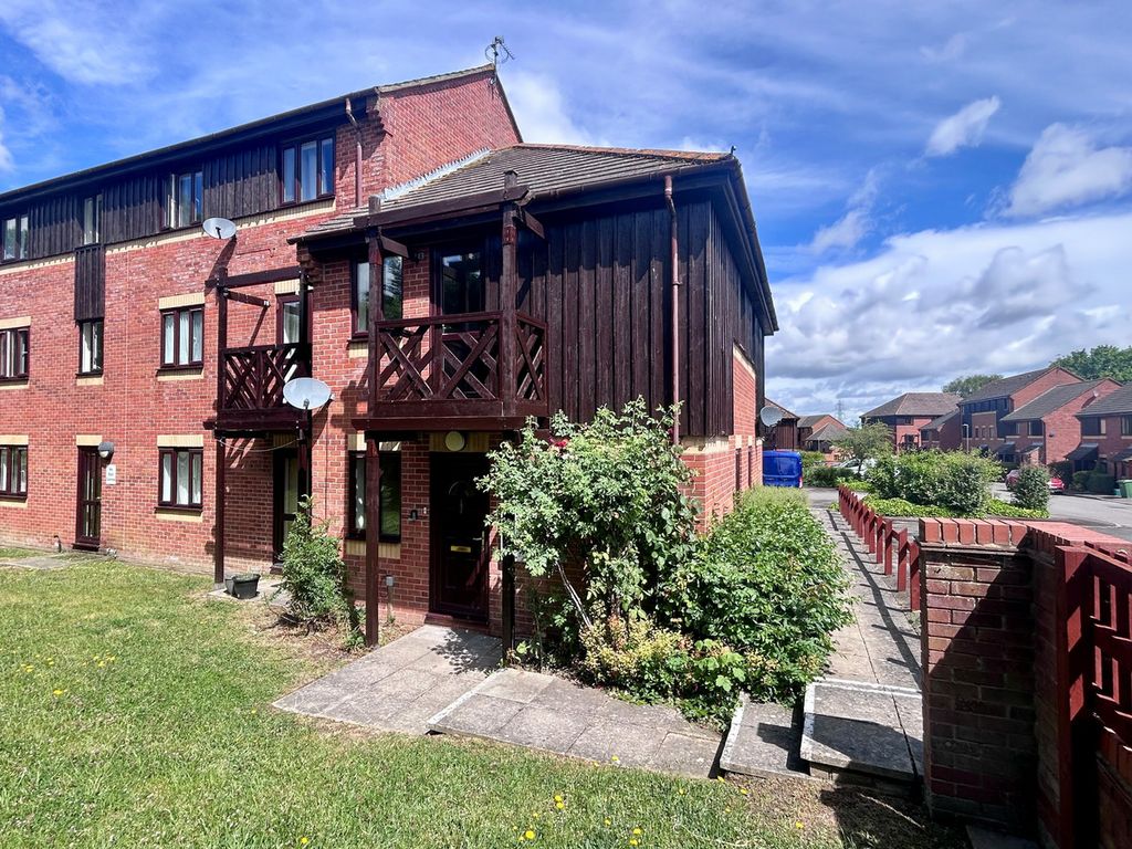Property photo 1 of 11