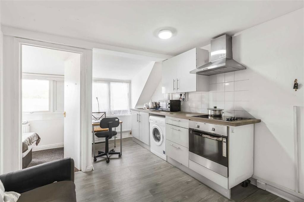 Property photo 1 of 4