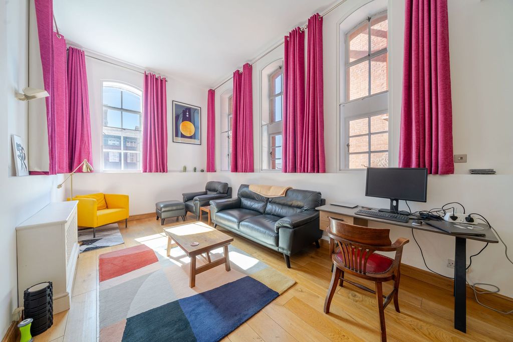 Property photo 1 of 24 Reception Room