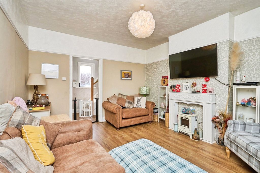 Property photo 2 of 12 Picture No. 06