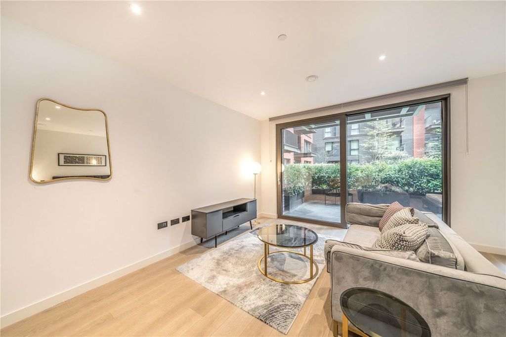 Property photo 3 of 12