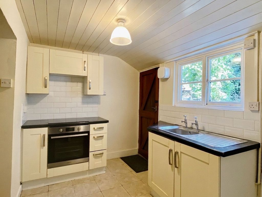 Property photo 2 of 15 Kitchen