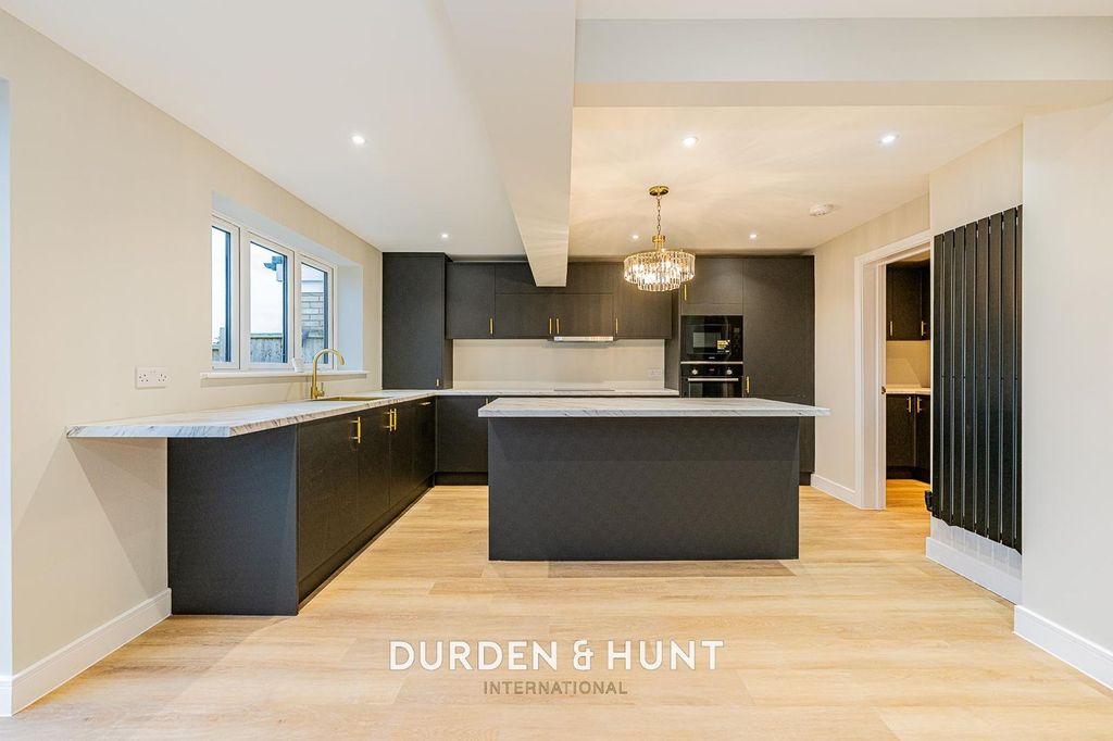 Property photo 3 of 33 Woodland-25.Jpg