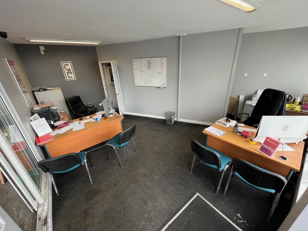 Property photo 3 of 5 Photo 4