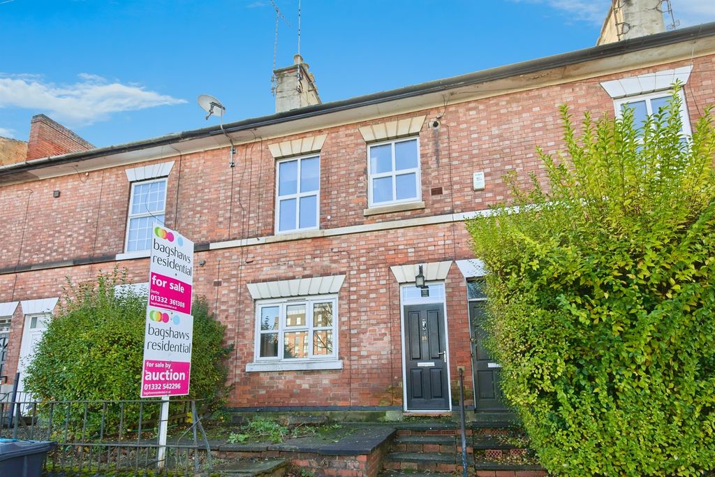 Property photo 1 of 17