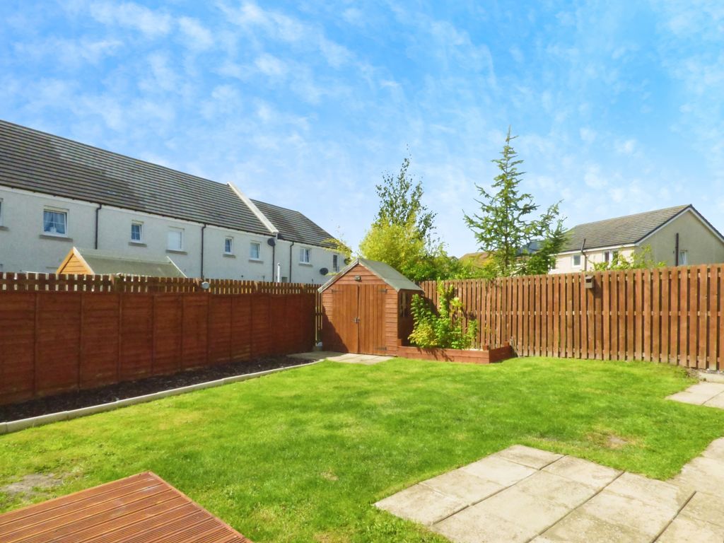 Property photo 2 of 33 Rear Garden