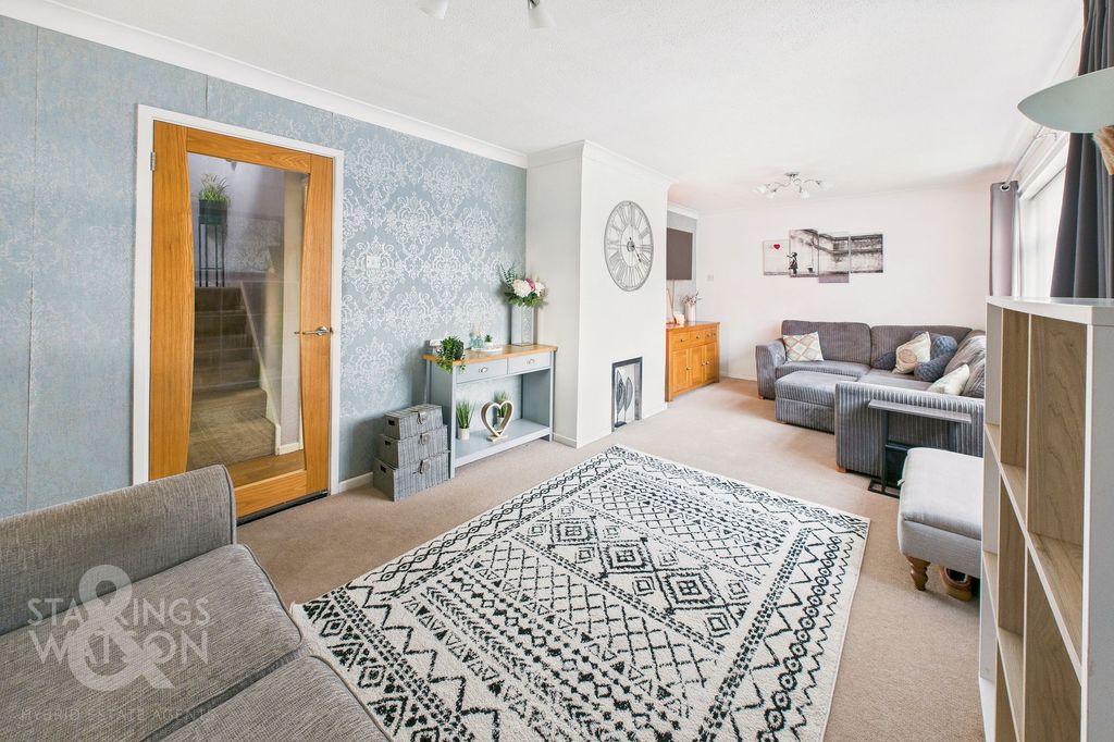 Property photo 3 of 22