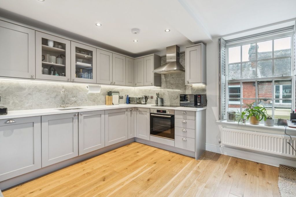 Property photo 2 of 19 Photo 7