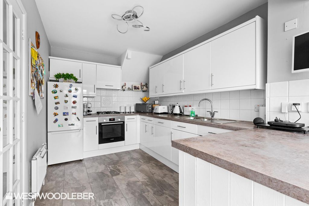 Property photo 3 of 32 Batchelors_20.Jpg