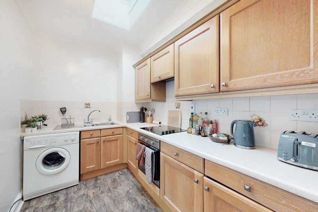 Property photo 3 of 13 Kitchen