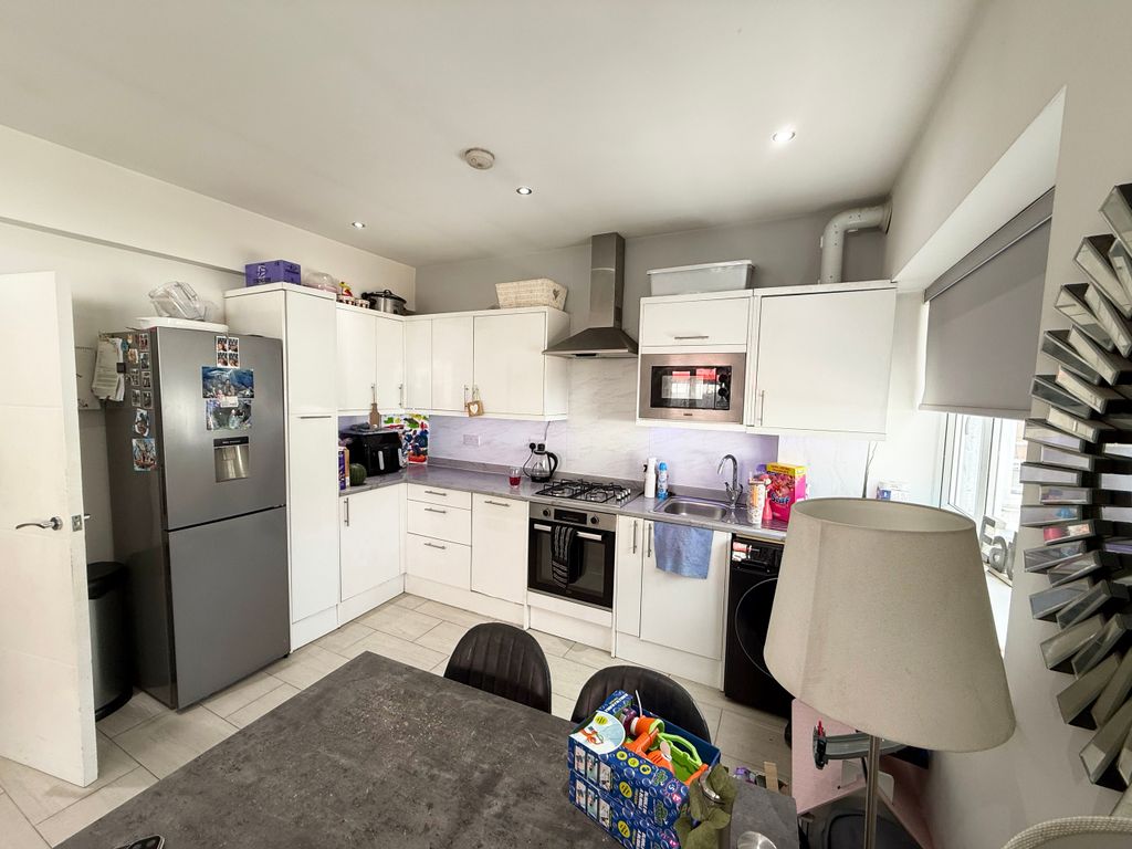 Property photo 2 of 10 Img_4368