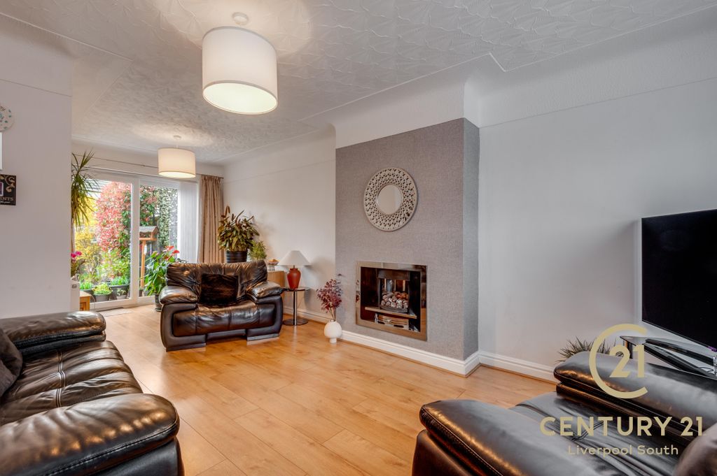 Property photo 3 of 25