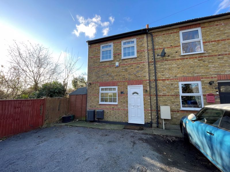 Property photo 1 of 14 Photo 11