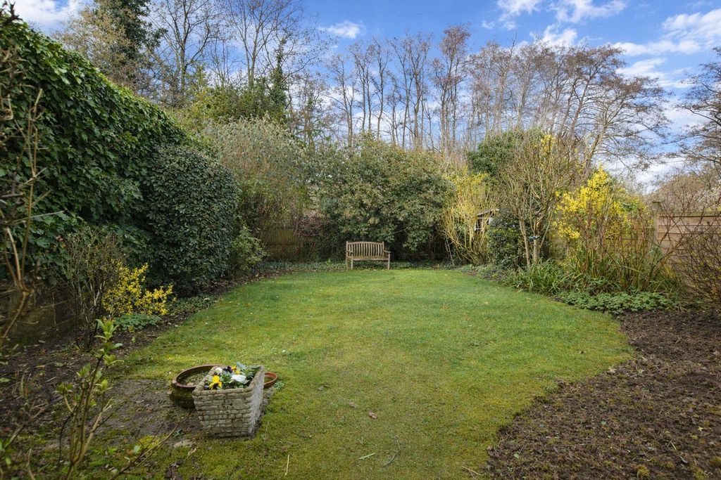 Property photo 2 of 11 Photo 6