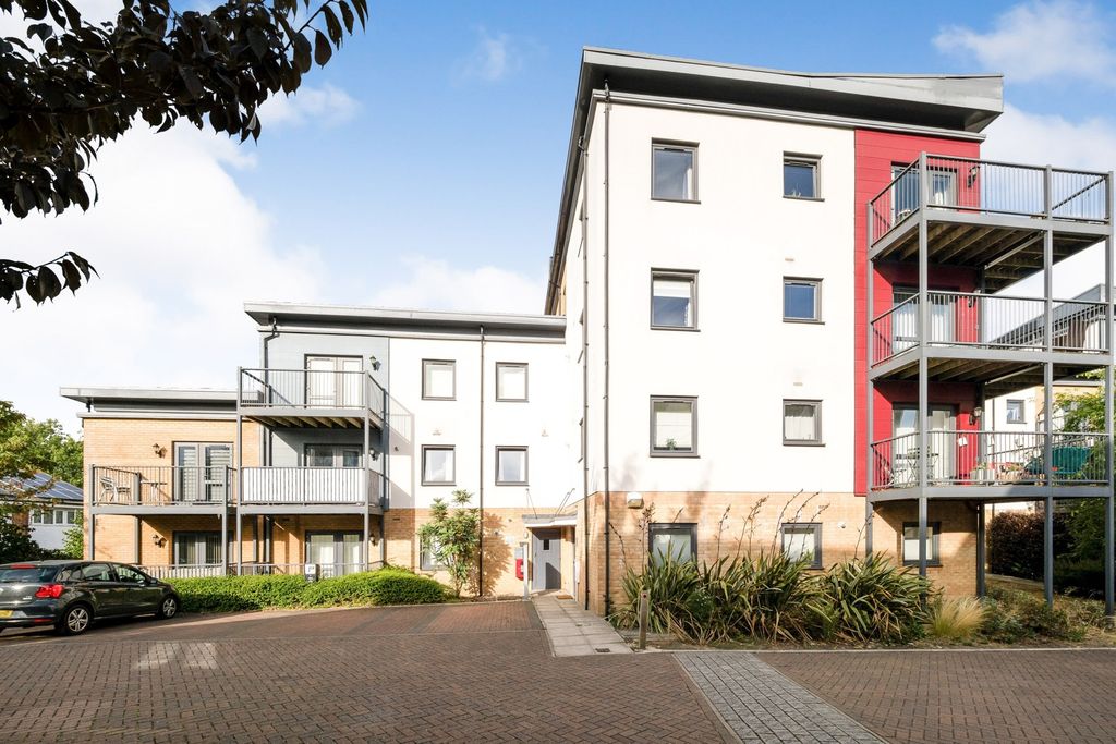 Property photo 1 of 16 Pbox-Img.Jpg