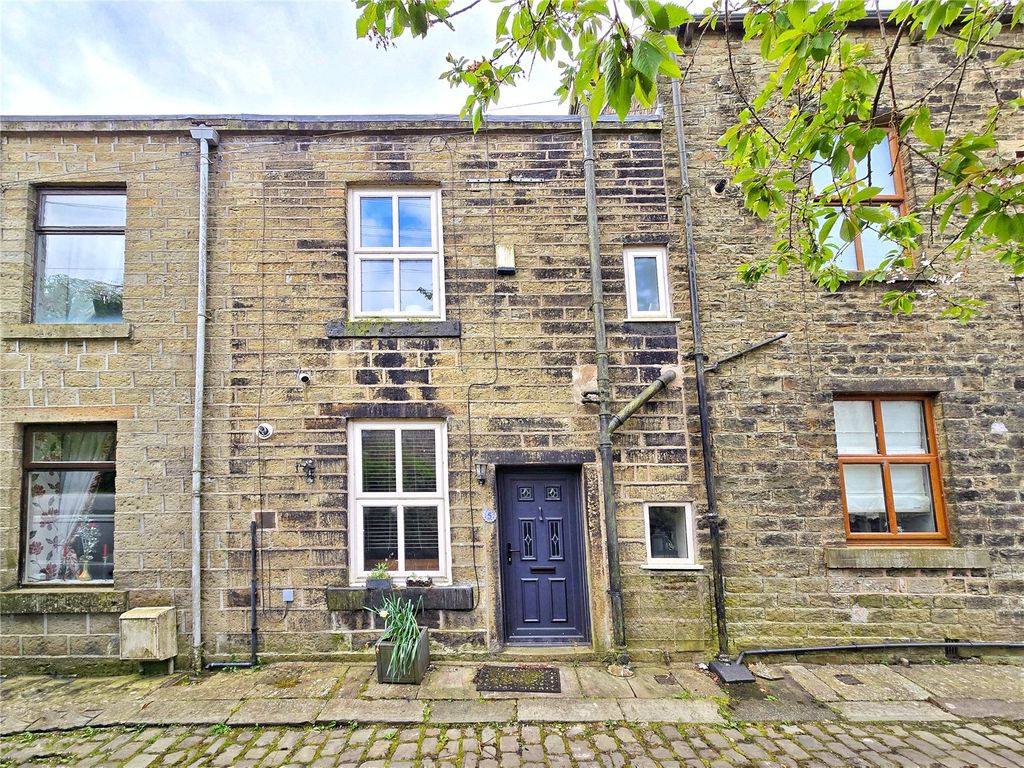 Property photo 1 of 16 Gorgeous Stone Home