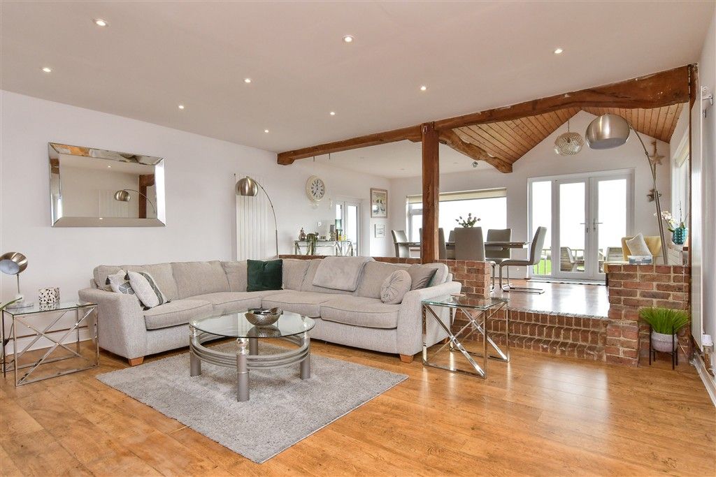 Property photo 1 of 13 Lounge/Diner