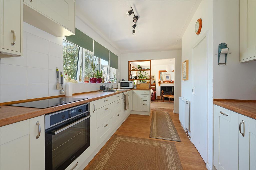 Property photo 3 of 30