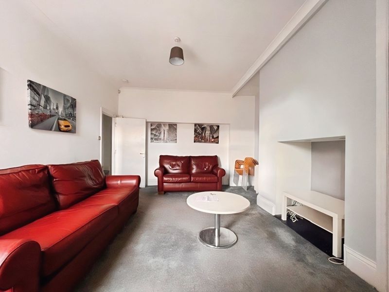 Property photo 3 of 13 Photo 4