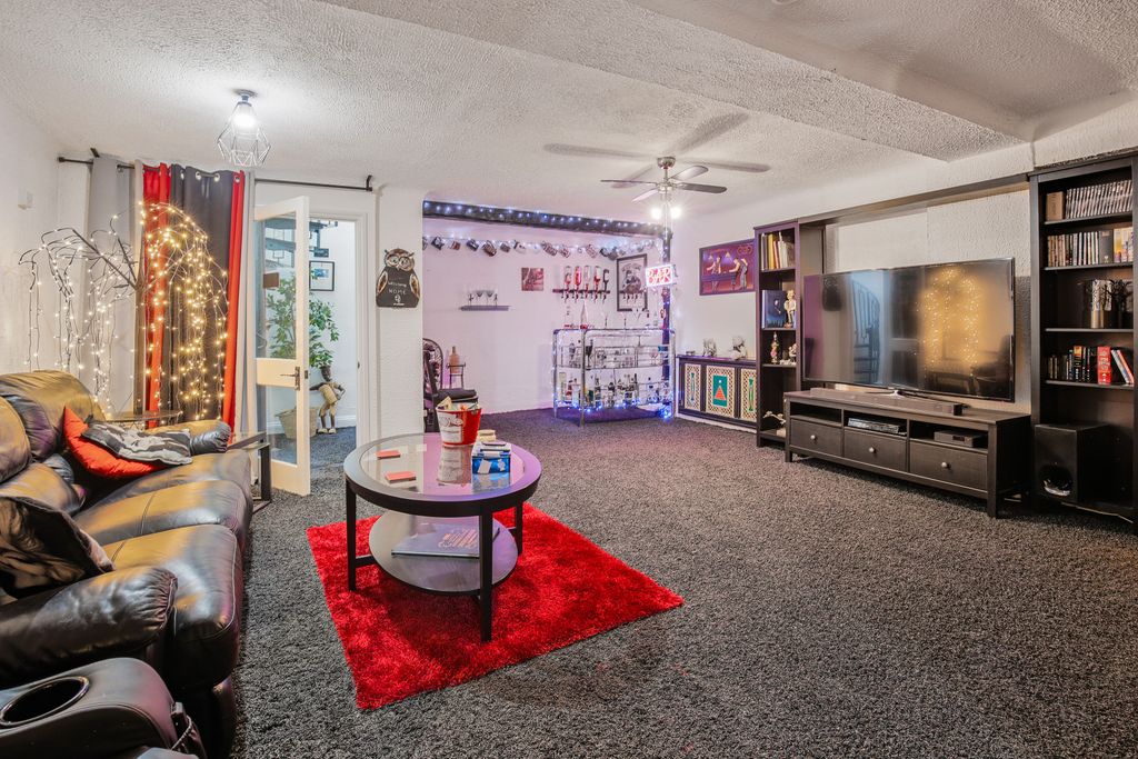 Property photo 1 of 35