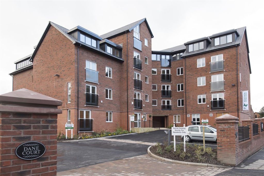 Property photo 1 of 31 Car Park.Jpg