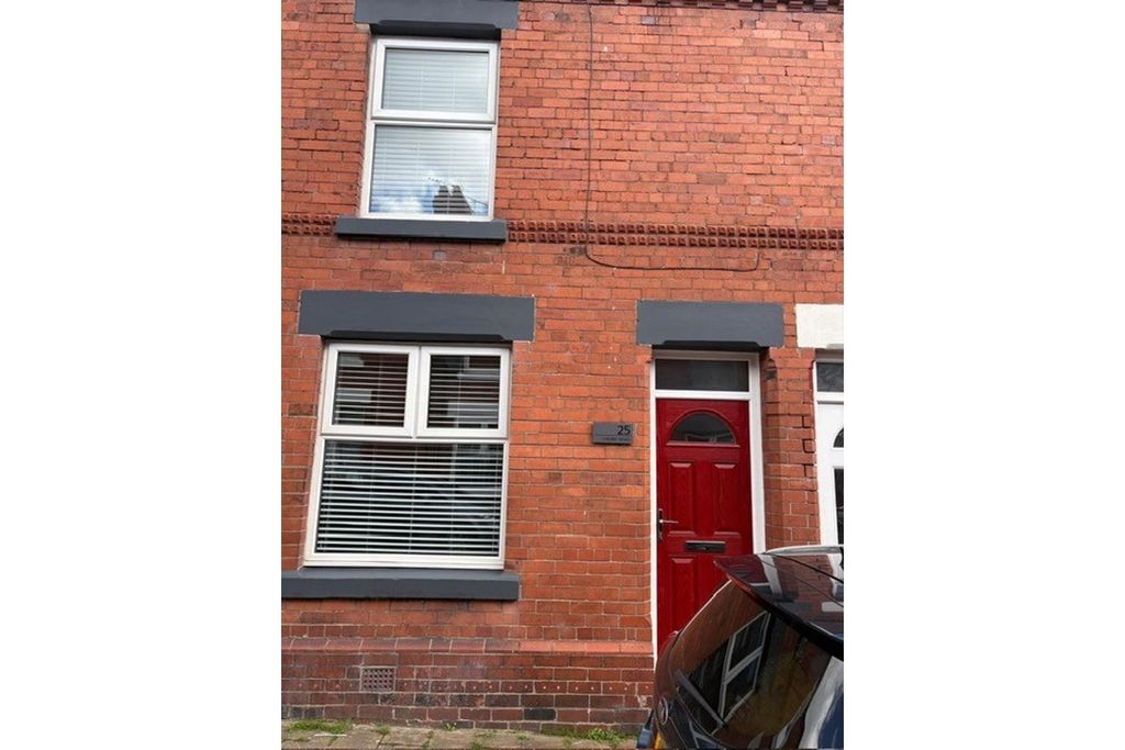 Property photo 1 of 35