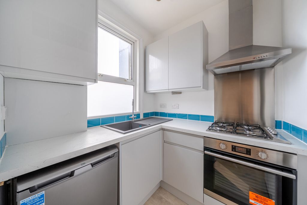 Property photo 3 of 21 1447353-7-69De3c5...