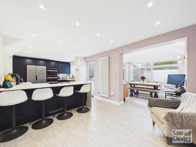 Property photo 2 of 26 Photo 13