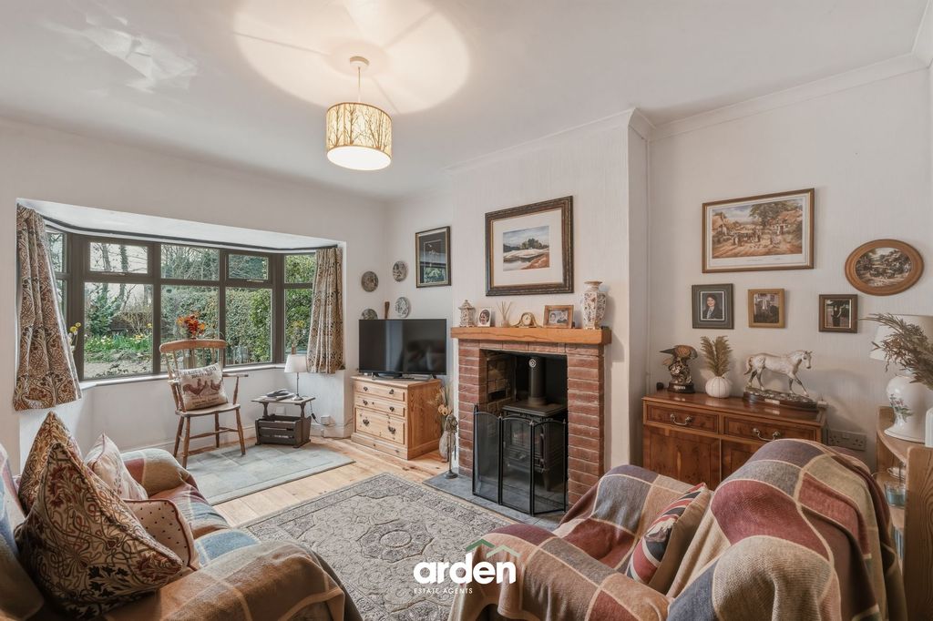 Property photo 2 of 12