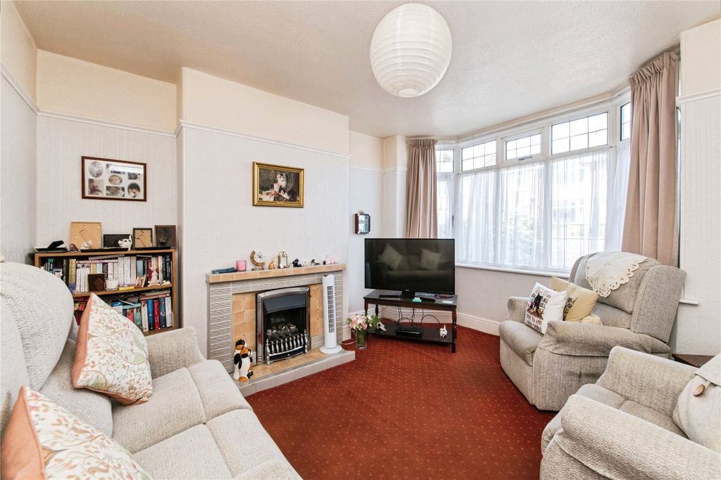 Property photo 2 of 13 Picture No. 04